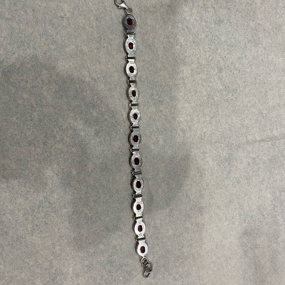 Vintage Designer | Garnet Silver Link Bracelet - Picture 6 of 6